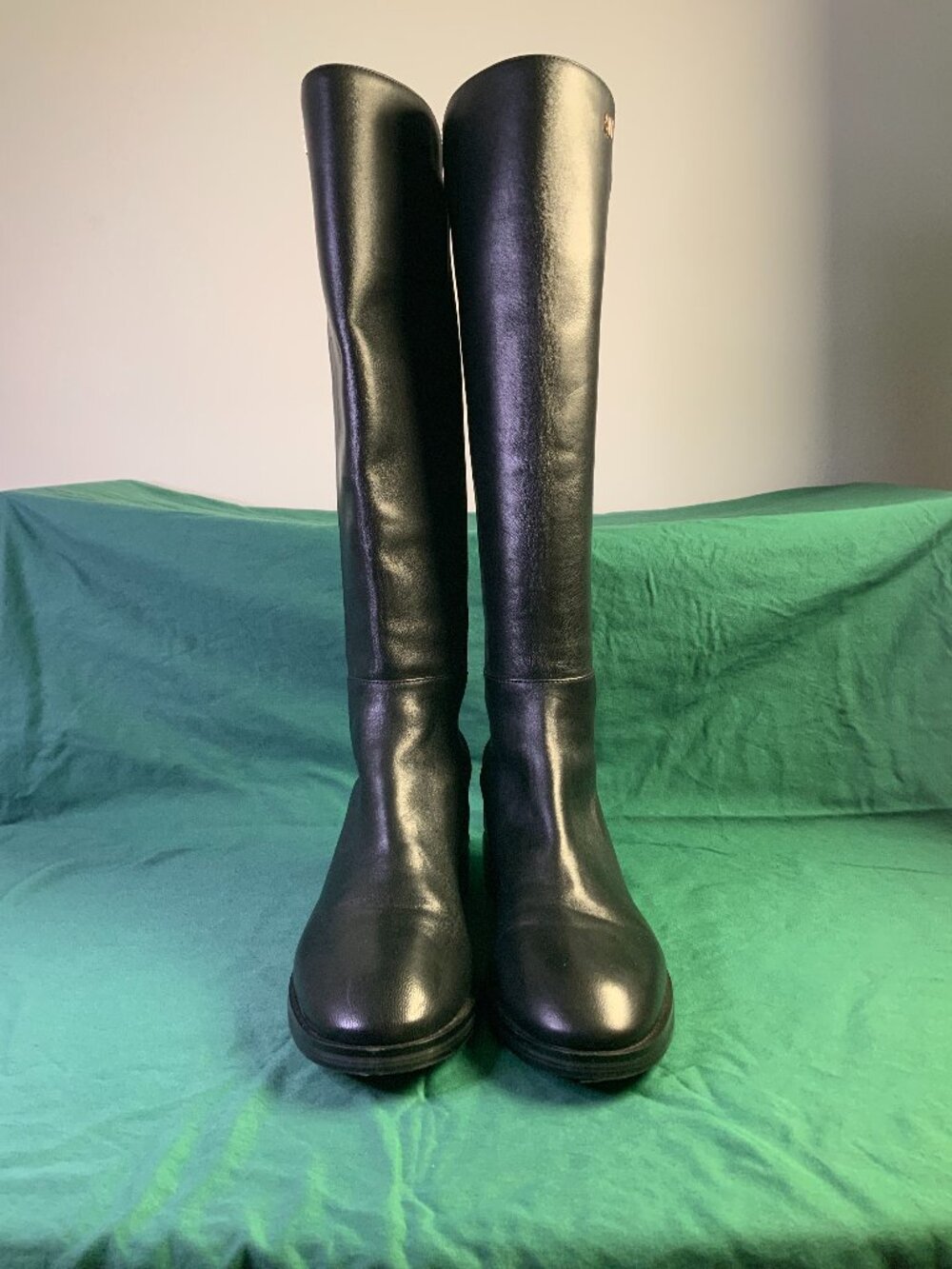 Stuart Weitzman Black Leather Knee High Boots Size 7